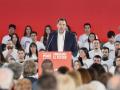 En Valladolid, el presidente del Gobierno, Pedro Sánchez, cierra la campaña del PSOE junto al candidato, Carlos Martínez, el ministro de Transportes, Óscar Puente y el expresidente  Jose Luis Rodríguez Zapatero.
