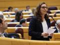 La ministra de Sanidad, Mónica García, interviene durante una sesión plenaria en el Senado