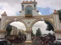 Entrada del mercadillo de Fuengirola, también recinto ferial