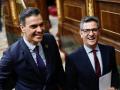 El presidente del Gobierno, Pedro Sánchez y el ministro de la Presidencia, Félix Bolaños