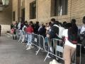 Fila de inmigrantes en Zaragoza para beneficiarse del real decreto de regularización extraordinaria