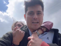 Momento en el que las acompañantes de Begoña agarran a Vito Quiles