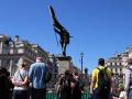 Estatua de Banksy aparecida en Londres