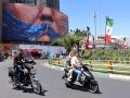 Dos motociclistas en el centro de Teherán, Irán, el pasado 10 de mayo