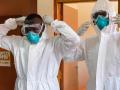 (Foto de ARCHIVO)
Personal sanitario ante el brote de Ébola en Entebbe, Uganda

HAJARAH NALWADDA / XINHUA NEWS / CONTACTOPHOTO
26/10/2022 ONLY FOR USE IN SPAIN
