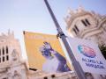 Banderola con la imagen institucional de Madrid para celebrar la visita del Papa León XIV