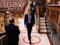 Pedro Sánchez, abandonando el hemiciclo