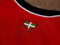 Imagen de la nueva camiseta del Athletic Club con el mapa de Euskal Herria y la ikurriña