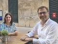 Miquel Oliver, alcalde de Manacor, junto con Marta Català en una fotografía donde anuncia candidatura