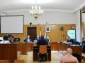 Juicio por homicidio en grado de tentativa de tres miembros de la banda hispanoamericana los Trinitarios contra un seguidor de Dominican Don’t Play