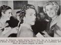 Carmen Franco Polo y María del Carmen Delgado, el 12-06-1955, en la puesta de largo de Gloria March Delgado