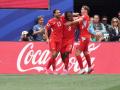 Manzambi celebra uno de los goles de Suiza ante Bosnia