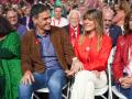 El presidente del Gobierno, Pedro Sánchez, y su esposa Begoña Gómez