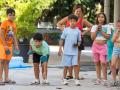 Niños usuarios del programa CaixaProinfancia jugando