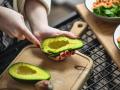 Aguacate listo para una ensalada