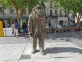 La escultura de Adares, junto a la Plaza Mayor de Salamanca
