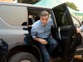 El presidente del Gobierno, Pedro Sánchez, visita el Puesto de Mando Avanzado de la zona afectada por los incendios forestales de la sierra oeste