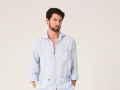 Guayabera de sport en azul claro con chinos, modelo Cadaqués de The Brubaker