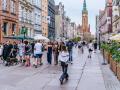 La calle principal de Gdansk, con la Torre del Ayuntamiento al fondo