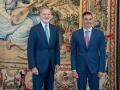 El Rey Felipe VI y el presidente del Gobierno, Pedro Sánchez, este miércoles antes de mantener el tradicional despacho de verano en el Palacio Real de la Almudaina de Palma.

J. FERNÁNDEZ ORTEGA - EUROPA PRESS
29/7/2026