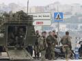 El ejército desplegando en la frontera del Tarajal en Ceuta tras violentos enfrentamientos en los perímetros fronterizos
