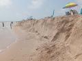Imagen del escalón de arena en plena playa de El Perelló.