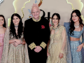 Infantino con su mujer y sus hijas en la boda del hijo menor del magnate indio Mukesh Ambani, Anant, y su prometida Radhika Merchant