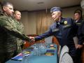 Vladimir Putin abordo del buque de misiles de crucero guiados Varyag en la Isla de Sajalín, frente a las islas Kuriles