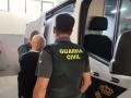 Un momento de la detención del hombre acusado de tentativa de asesinato a su expareja