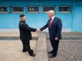 (Foto de ARCHIVO)
Los presidentes de Corea del Sur y Estados Unidos, Kim Jong Un y Donald Trump.

Europa Press/Contacto/SMG
30/6/2019