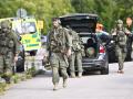 Fagersta (Sweden), 21/08/2026.- Police and rescue services on site at Brinellskolan school during an emergency response after a man with a sword reportedly injured several people at the school in Fagersta, Sweden, 21 August 2026. (Suecia) EFE/EPA/Fredrik Sandberg SWEDEN OUT