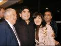Maradona con su padre y su hija