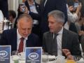El ministro de Política Territorial y Memoria Democrática, Ángel Víctor Torres, y el ministro de Interior, Fernando Grande-Marlaska