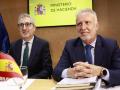El ministro de Hacienda, Arcadi España y el ministro de Política Territorial y Memoria Democrática, Ángel Víctor Torres, el viernes