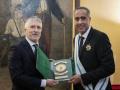 El ministro del Interior, Fernando Grande Marlaska entrega a Abdellatif Hammouchi la Gran Cruz del Mérito de la Guardia Civil