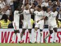 MADRID, 12/09/2026.- El centrocampista británico del Real Madrid Jude Bellingham (2i) celebra su gol en el encuentro correspondiente a la jornada 5 de LaLiga entre Real Madrid y Rayo Vallecano, este sábado en el estadio Santiago Bernabéu, en Madrid. EFE/ Sergio Pérez
