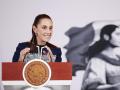 La presidenta de México, Claudia Sheinbaum, habla durante una rueda de prensa este lunes, el en Palacio Nacional de Ciudad de México (
