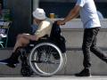 Una persona en silla de ruedas, en Madrid