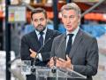 El presidente del PP, Alberto Núñez Feijóo, y el presidente del partido en Castilla-La Mancha, Paco Núñez, en Alovera (Guadalajara)