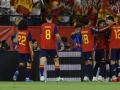 Los jugadores de la selección española celebran un gol en el Sánchez-Pizjuán
