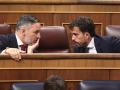 El presidente de Vox, Santiago Abascal, y el portavoz de Vivienda de Vox, Carlos Hernández Quero
