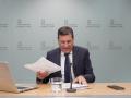 El consejero de Economía y Hacienda y portavoz de la Junta de Castilla y León, Carlos Fernández Carriedo, en rueda de prensa