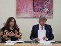 El portavoz y la viceportavoz del PSCyL, Carlos Martínez y Patricia Gómez, durante la Junta de Portavoces