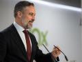 El presidente de Vox, Santiago Abascal, durante una rueda de prensa en la sede del partido