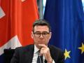 El primer ministro británico, Andy Burnham, participa en un foro empresarial