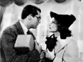 Cary Grant y Katharine Hepburn, en un fotograma de La fiera de mi niña
