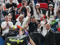 Carlos Alcaraz se despide del público de Shanghái tras perder ante Zizou Bergs