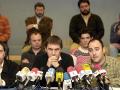 Floren Aoiz, a la derecha de Otegi, en una rueda de prensa de los años 90