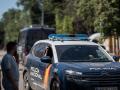 Un coche de la Policía Nacional permanece en el sector seis de la Cañada Real Galiana