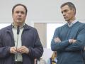 Imagen tomada este martes de Juanfran Pérez Llorca y Pedro Sánchez en Oliva, Valencia, tras el paso de la dana Adam